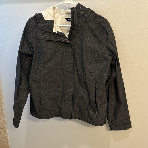 Northface waterproof jacket - Picture 4 of 4